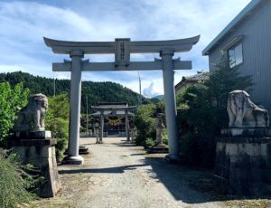 藤保内神社